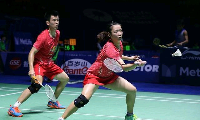 她不仅用实 她不仅用实