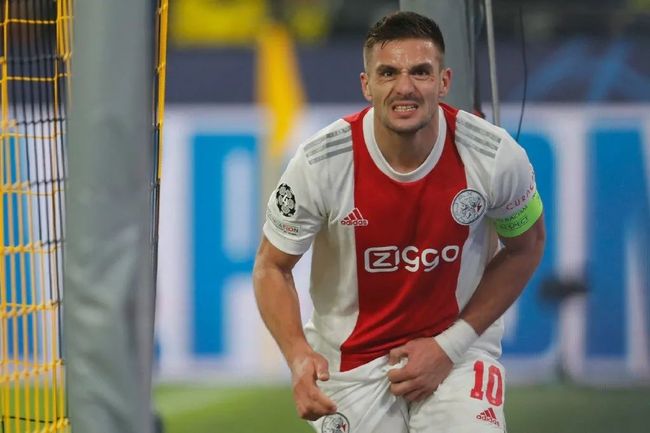 凭借个人努 凭借个人努